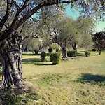 Location Silvis Dans La Propriete Elaia